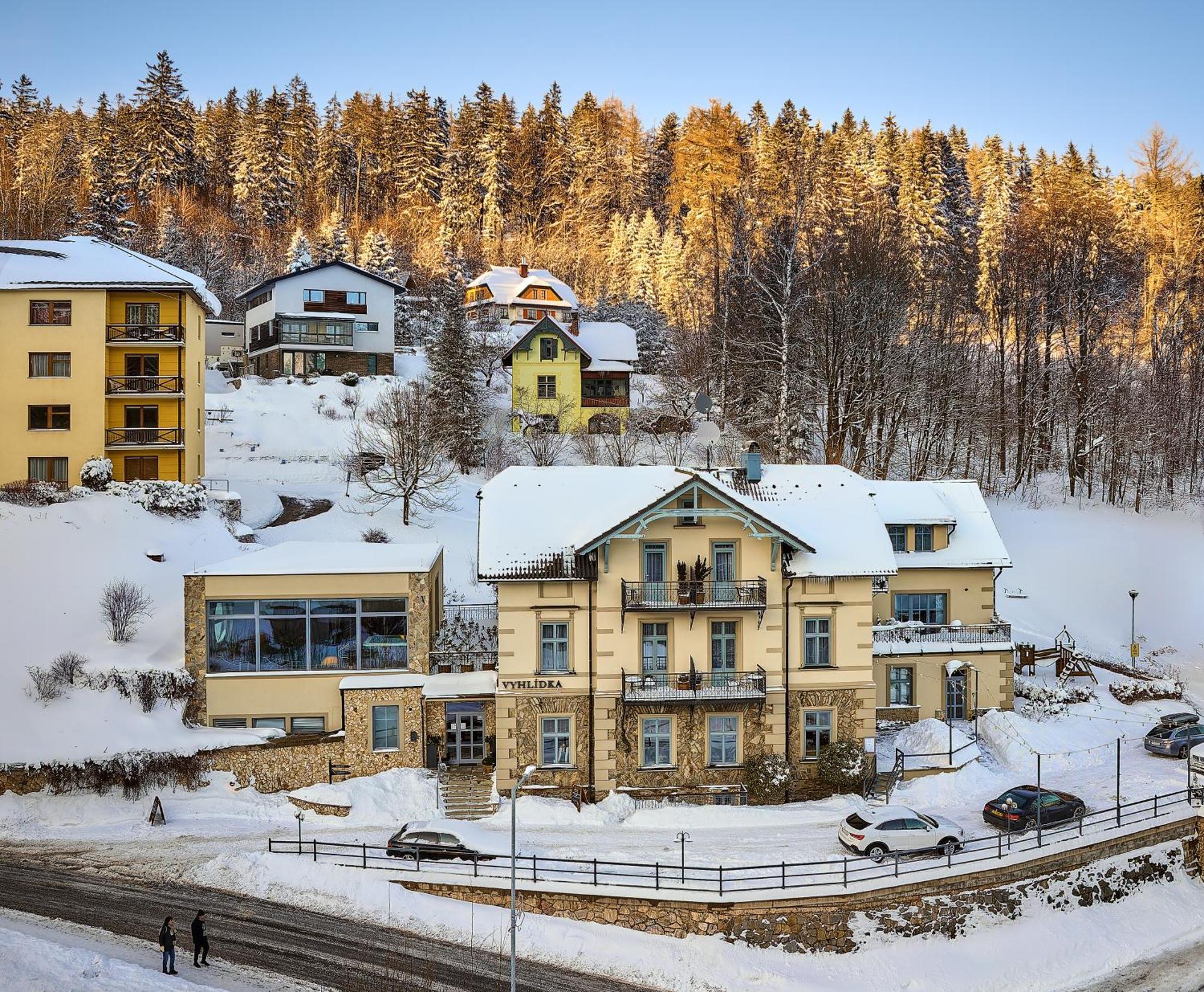 Residence Vyhlidka 잔스케라즈네 외부 사진